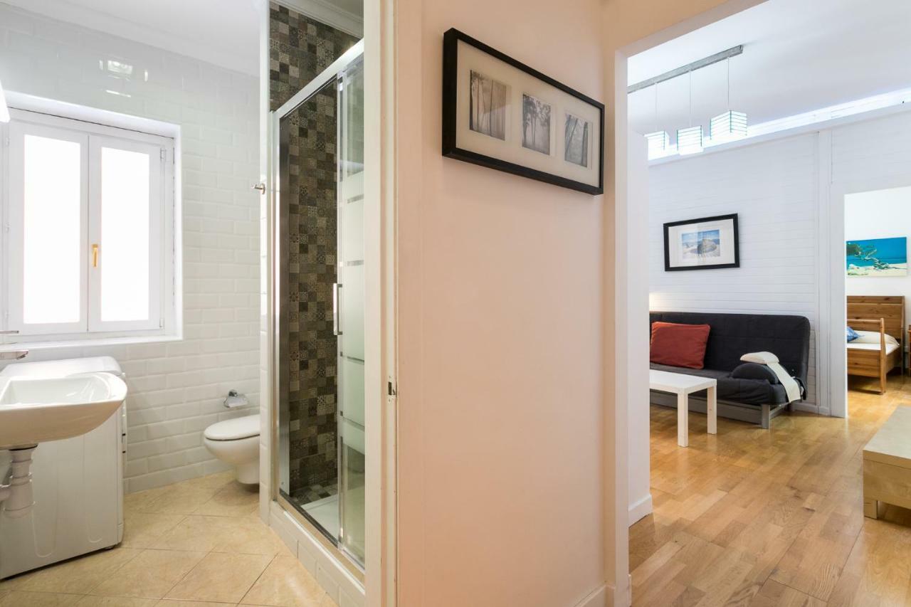 Estudios Ramón Llull Apartamento *