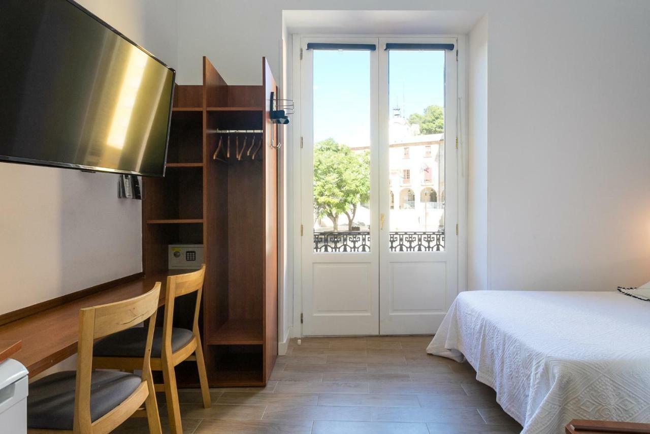 Estudios Ramon Llull Apartment *